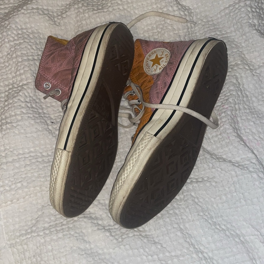 Converse - Picture 3 of 3